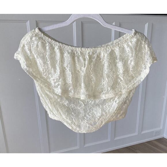 Forever 21 Womens Cream Lace Ruffle Tube Crop Top Size Medium - Picture 1 of 7